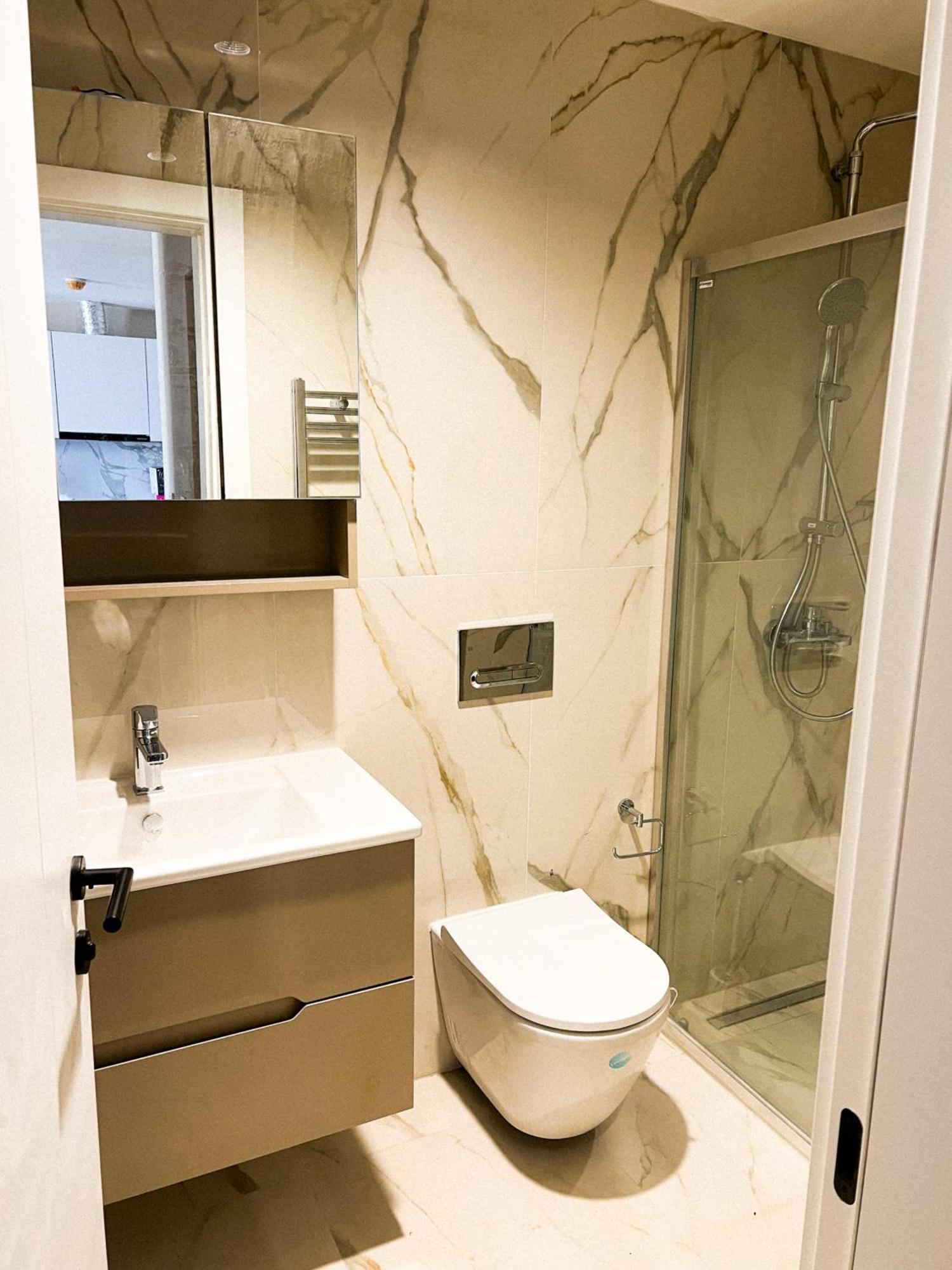 180° View Apartment In Diamond Building Escópia Exterior foto