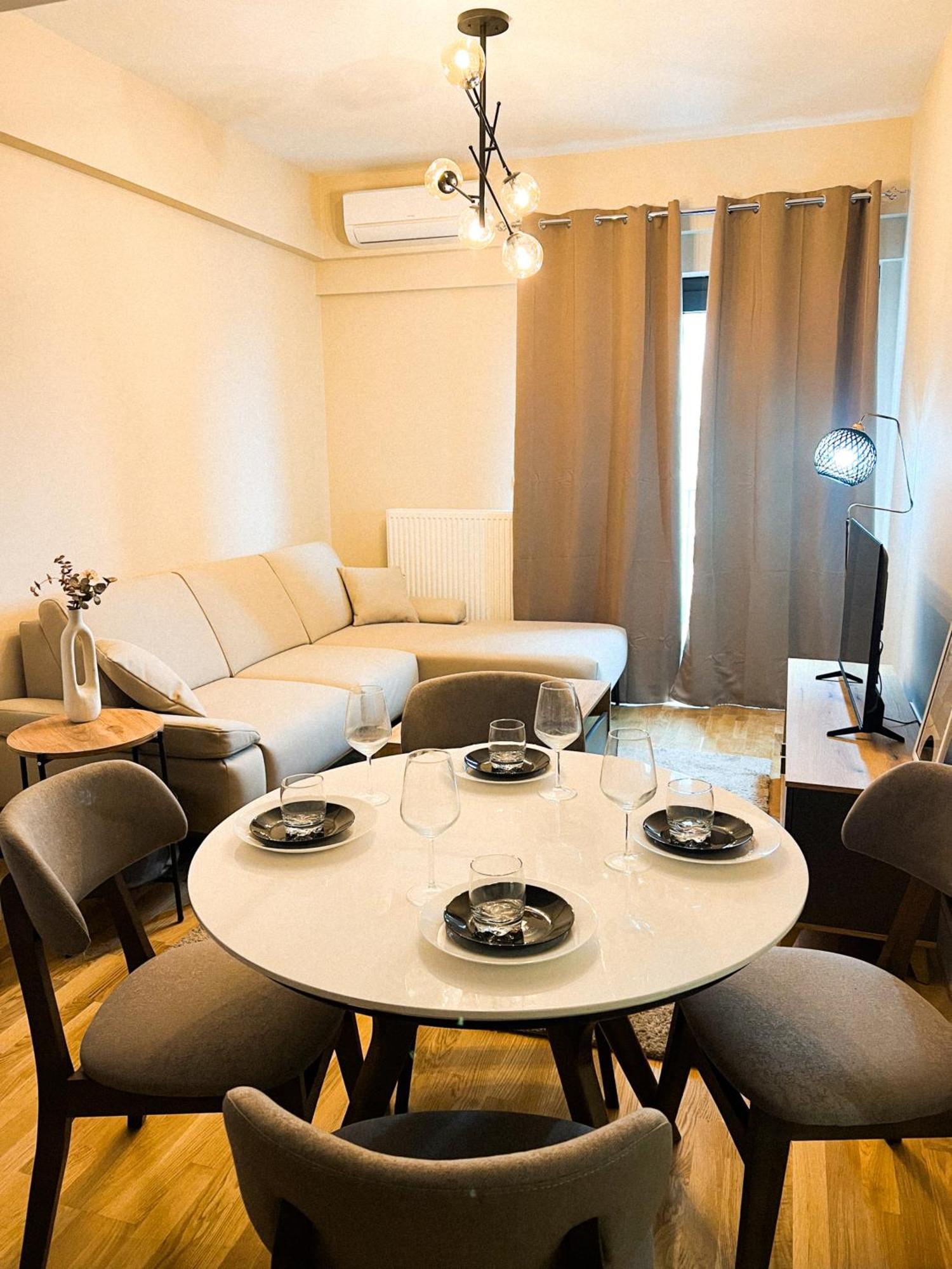 180° View Apartment In Diamond Building Escópia Exterior foto