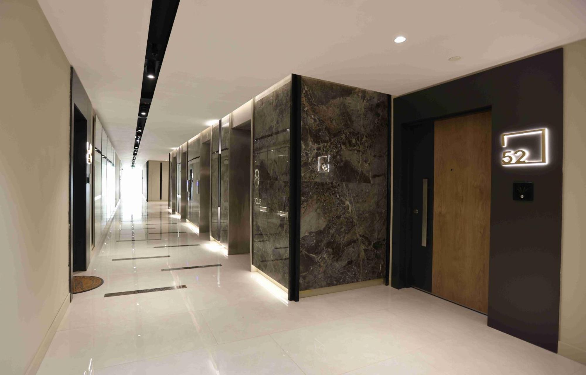 180° View Apartment In Diamond Building Escópia Exterior foto