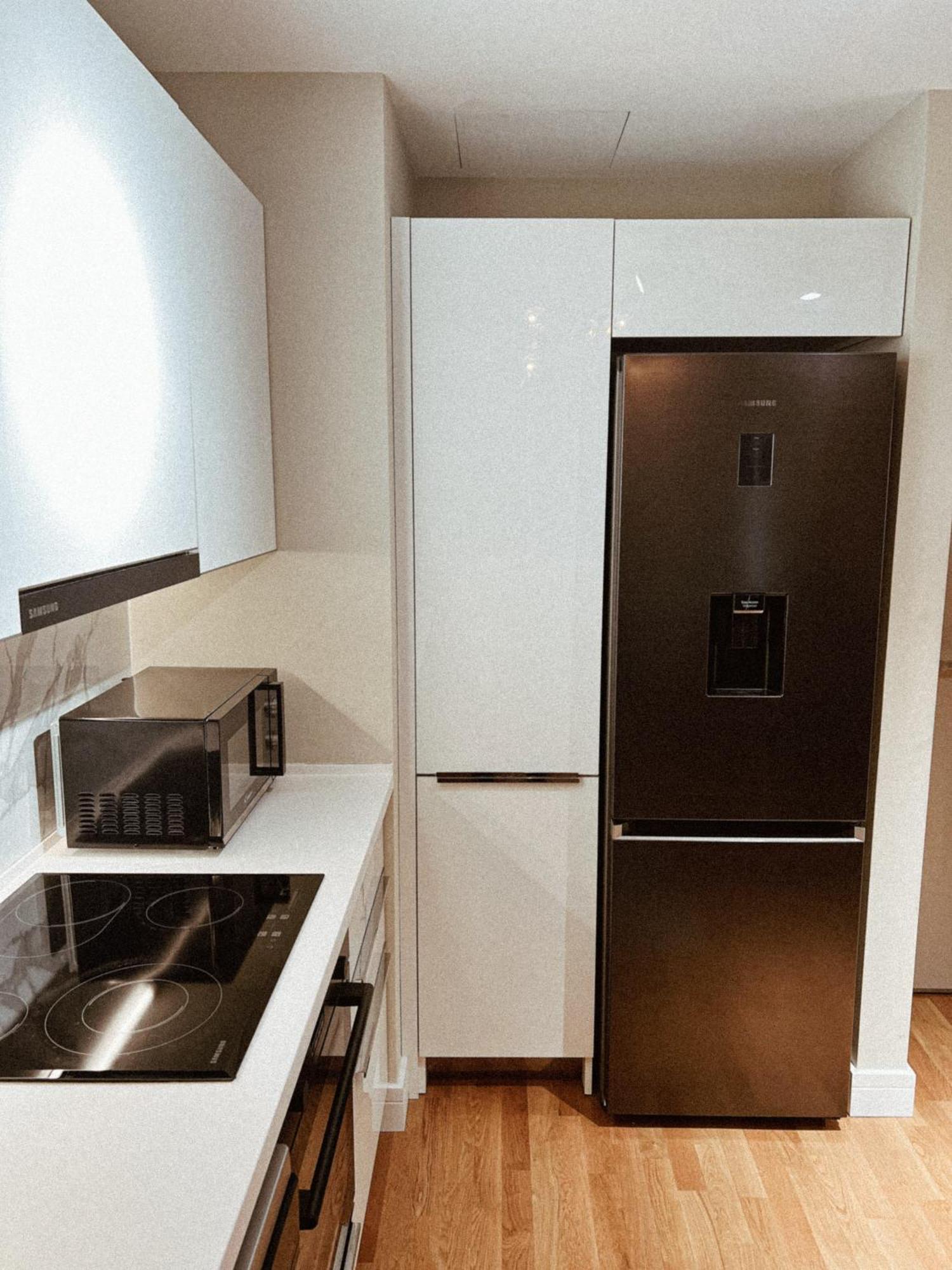 180° View Apartment In Diamond Building Escópia Exterior foto
