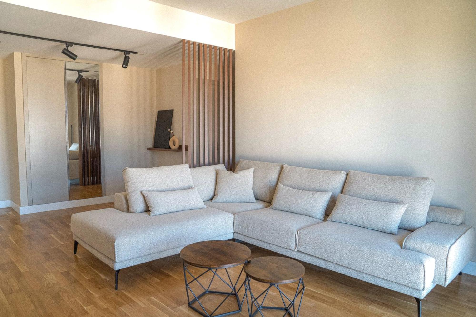 180° View Apartment In Diamond Building Escópia Exterior foto